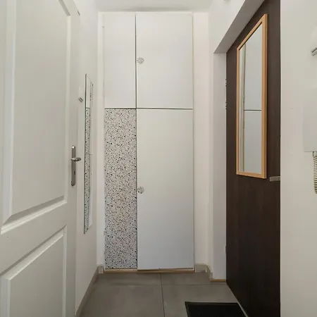 Studio Sloneczny Rynek Blisko Starego Miasta We Wroclawiu By Rent Like * 브로츠와프